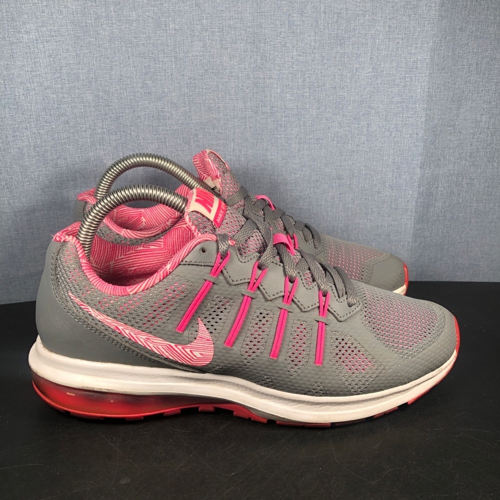 Nike Max Dynasty Women's Gray Pink Athletic Shoes size 8.5